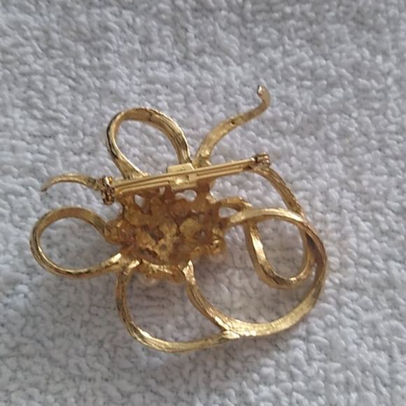 Two cute pins - Picture 5 of 5